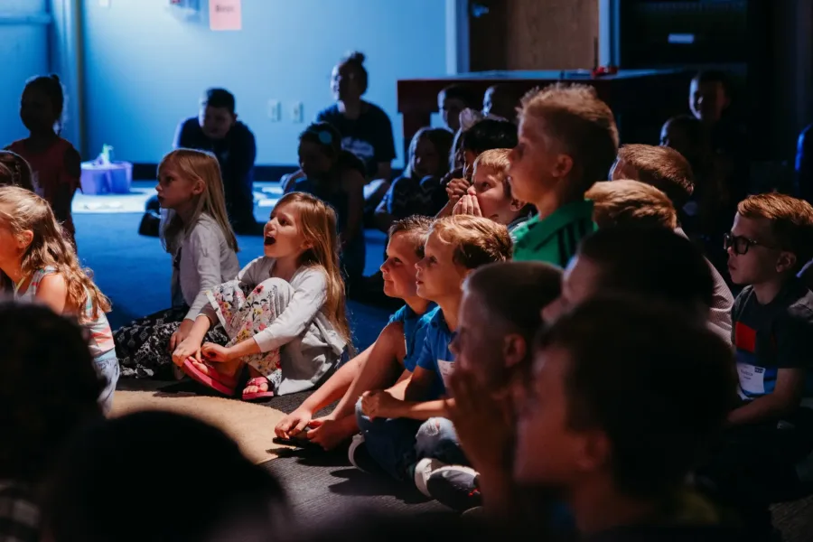 Ada Bible Church 青少年事工